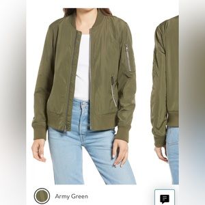 Levi’s women’s classic bomber jacket, size small, army green